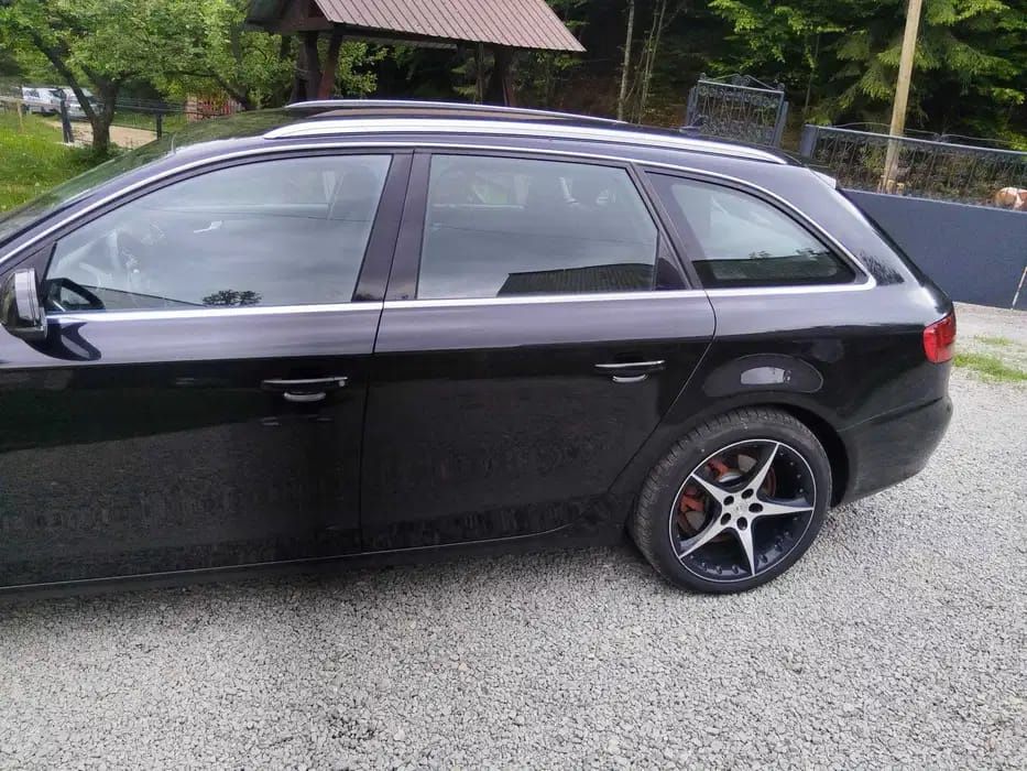 Vând Audi A4 B8 2011