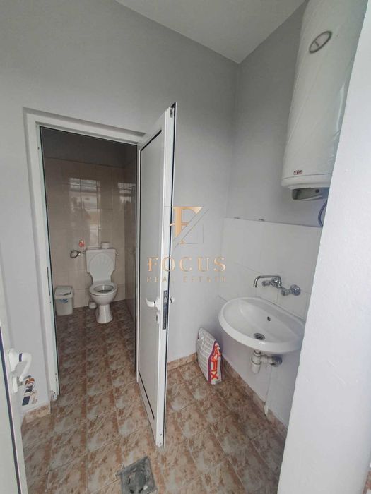 Продава се Склад в Пловдив, Индустриална зона - Север - 1300 кв.м за 547 €/кв.м - Снимка #4