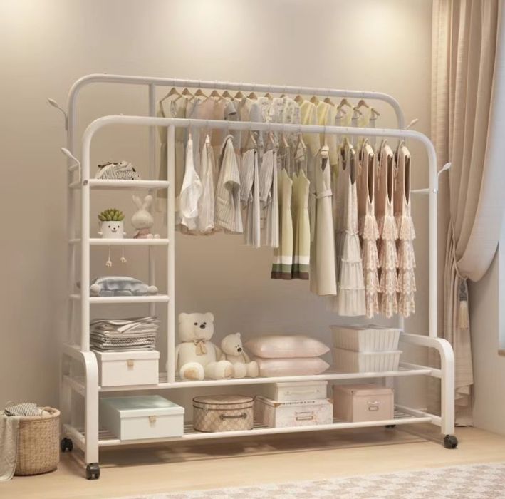 Вешалка необычная