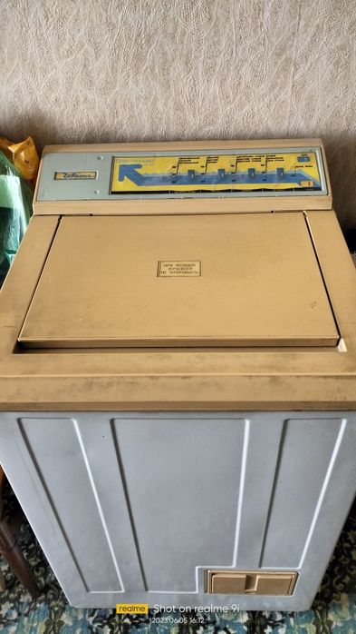 Стиральная машинка автомат