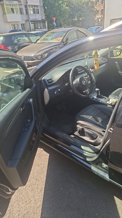Vând Volkswagen Pasat