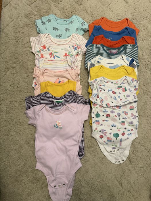 Lot hainute pentru fetite marimi intre 6-24 luni si cateva de 2-3 ani