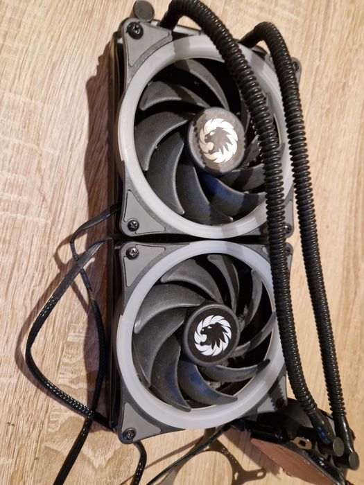 Defect/reparabil water cooler cpu gamemax