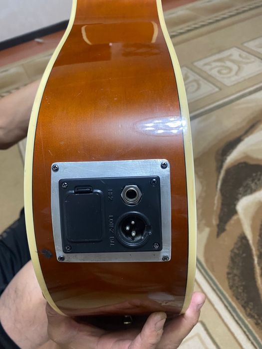 Продам гитару Adasio