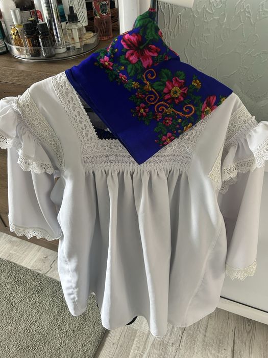 Costum popular dama