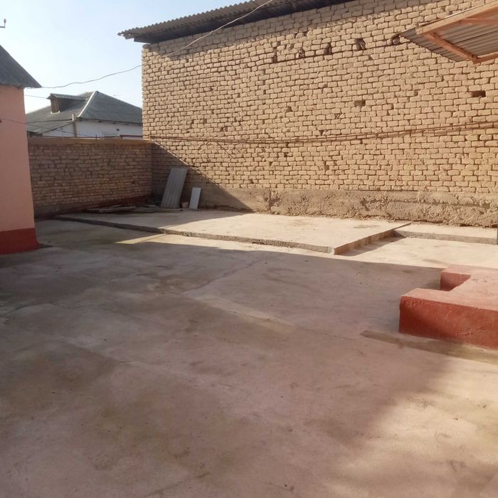 Нурафшонда уй сотилади 5 соток