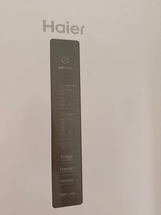 Холодильник Haier CEF535AWD