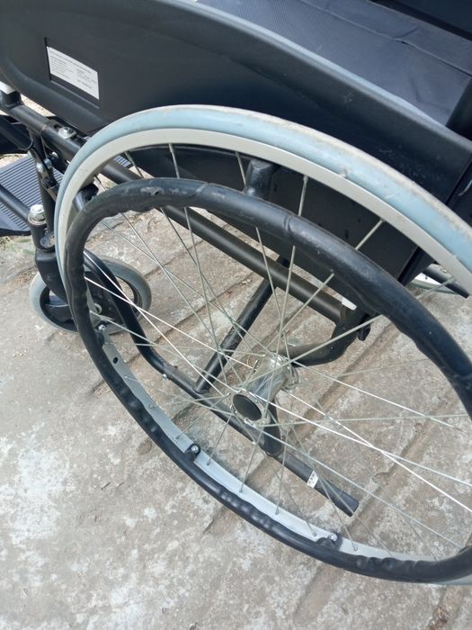 Cărucior pentru invaliditate