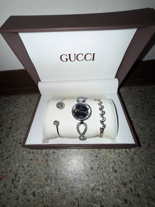 Продаются часы GUCCI