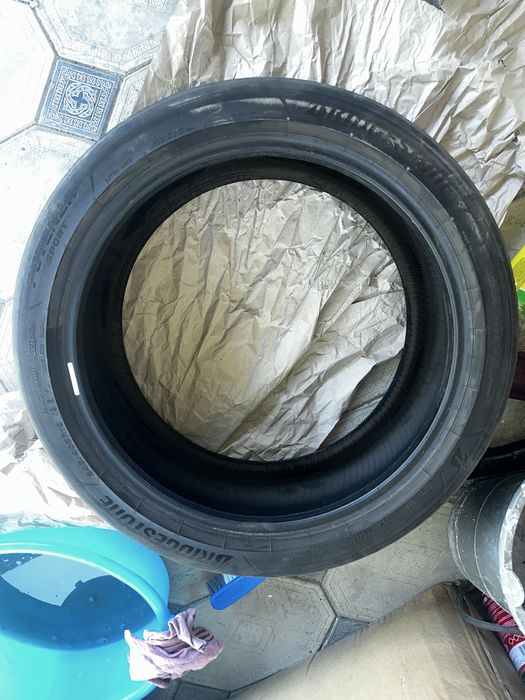 Шина одиночка 245/40/r19