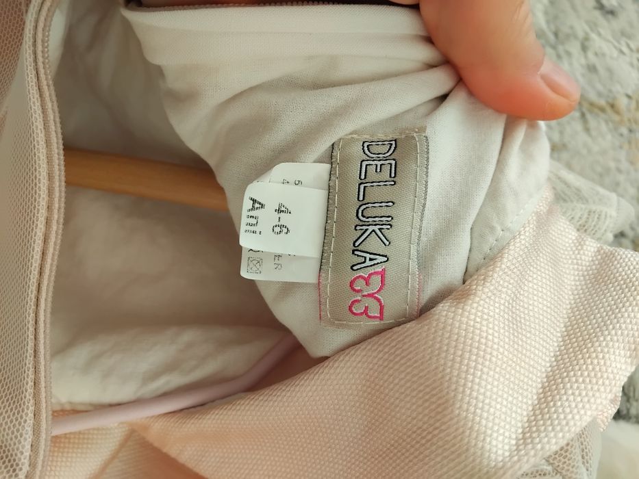 Rochita roz de la Deluka