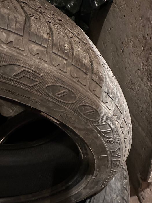 Зимни гуми 255/55/19 good year run flat