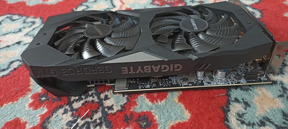 Продам Видеокарту GTX 1660 SUPER 6GB