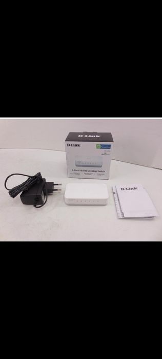 Коммутатор D-Link DES-1005A