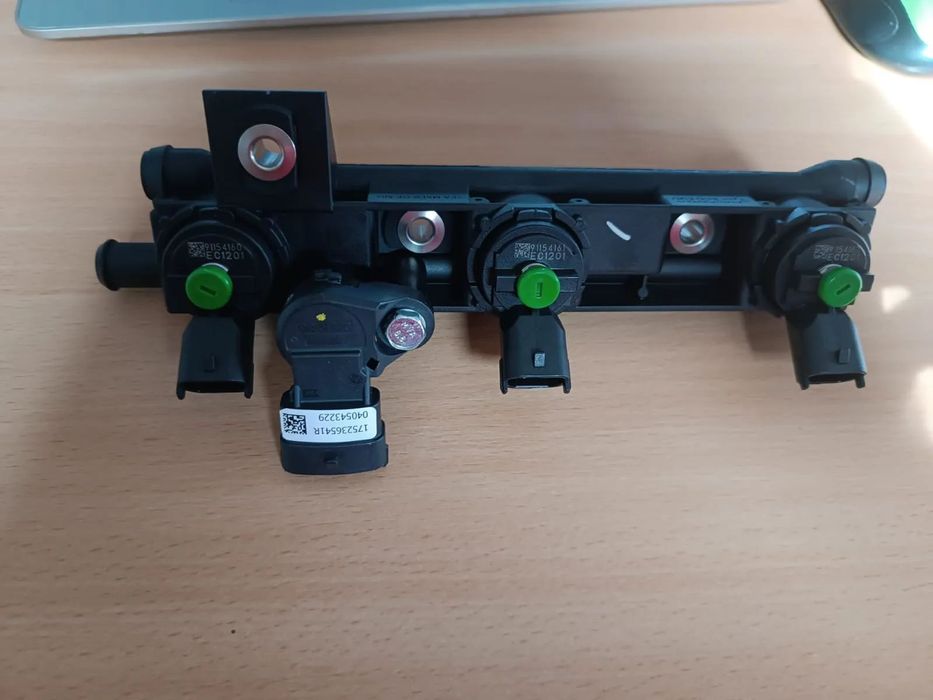 RAMPA DE INJECTOARE  GPL LOGAN 2