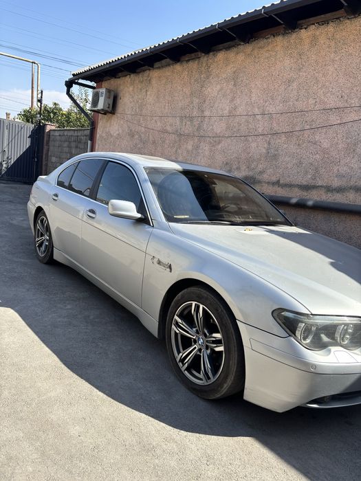 BMW 750i Распродажа со скидкой