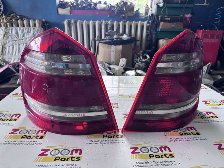 Lampa stop stanga spate Mercedes GL 2006-2010