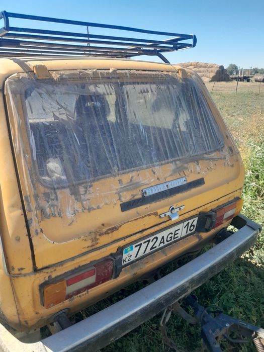 Продам ниву с прицепом