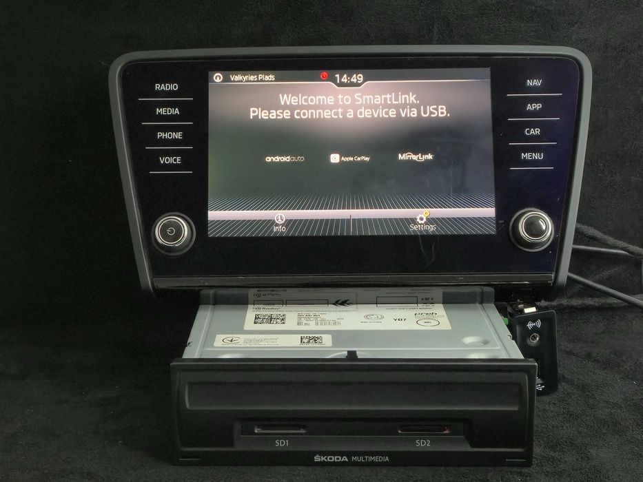Navigație Originală MIB2 + Ecran 8 Inch Skoda Octavia 3 Apple CarPlay Android Auto SmartLink Bluetooth