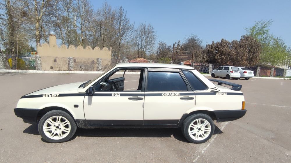 Продам ваз 21099