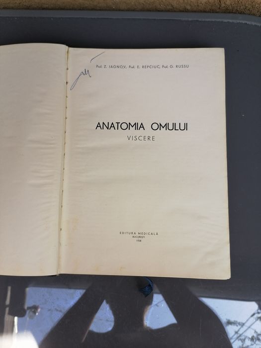 Carti medicina, Biblie sfânta , tablouri