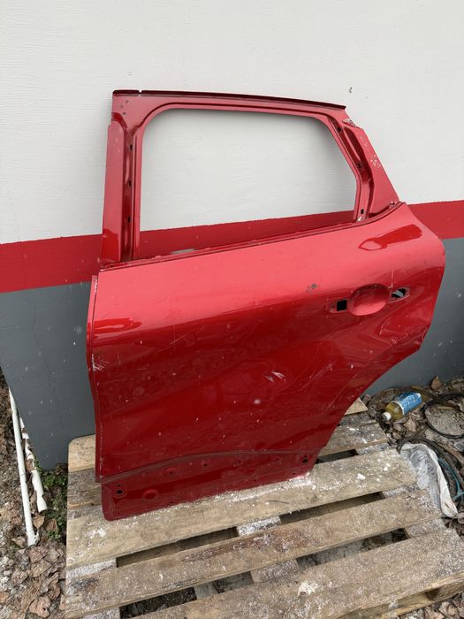 Задна лява врата Renault Captur 2024