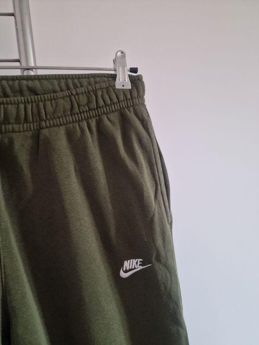 Страхотно мъжко спортно долнище NIKE размер М