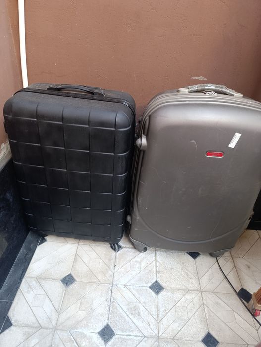 Чемоданы дорожные