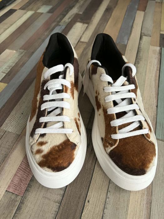 Чисто нови кецове 40 номер