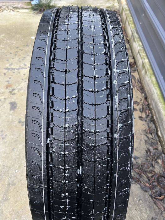 295/80/22,5 Michelin  directie