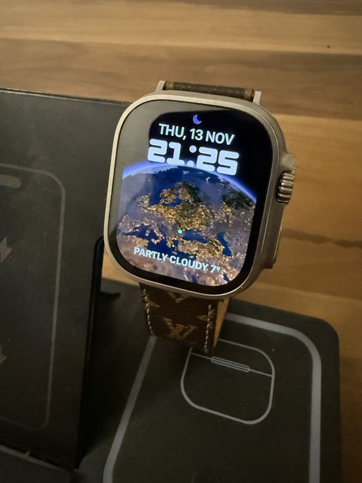 Apple Watch Ultra 49mm Titanium GPS+Cellular