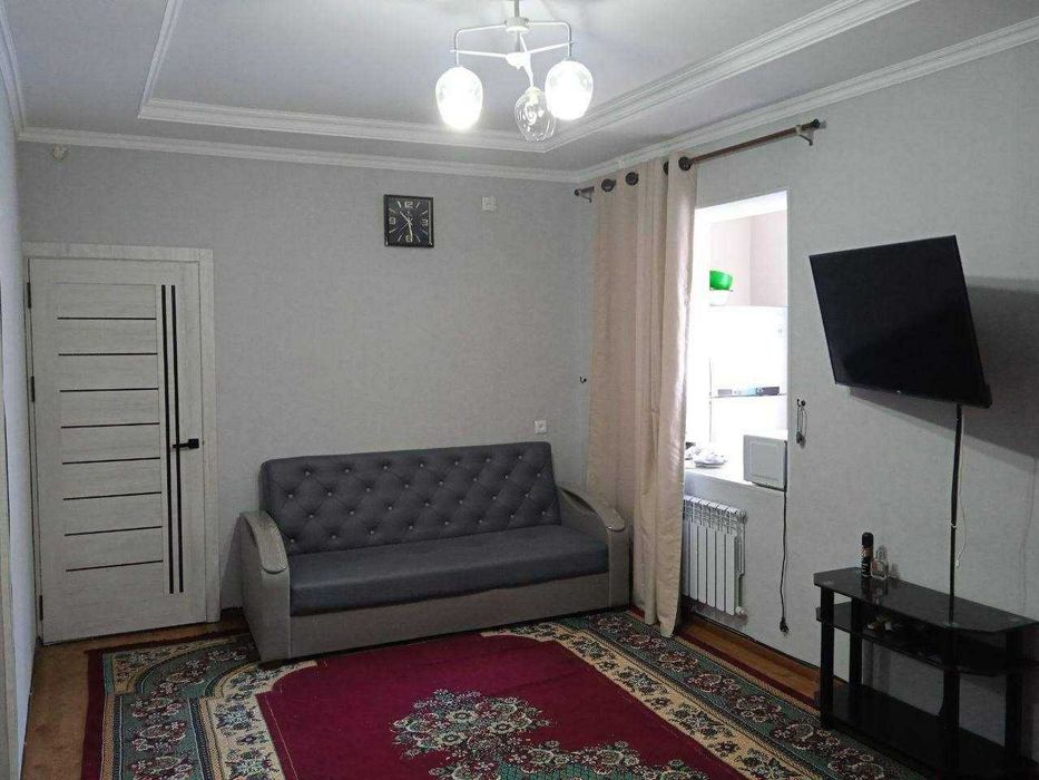 Продаётся уютная 2-комнатная квартира переделанная в 3-комнатную (157)