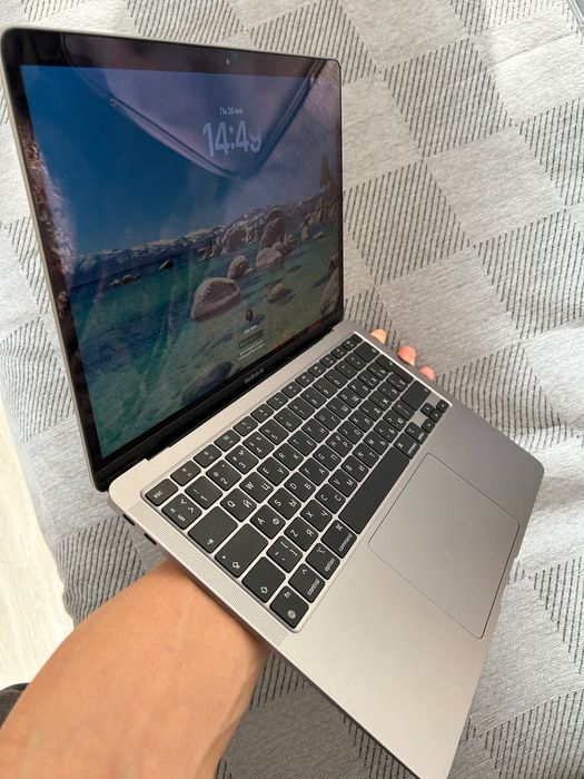 MacBooK Air состояние новое