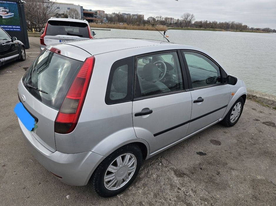FORD Fiesta 2002