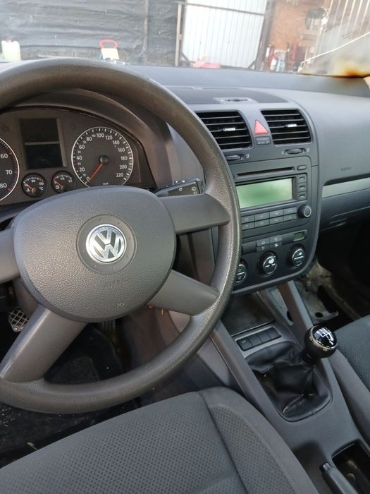 Dezmembrez  vw golf 5