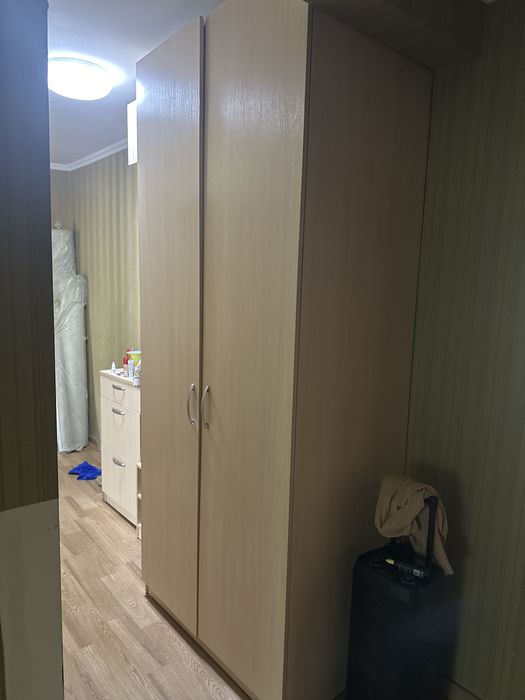 Продам         прихожую