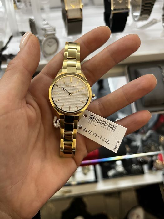 Дамски часовник Bering 17231-734