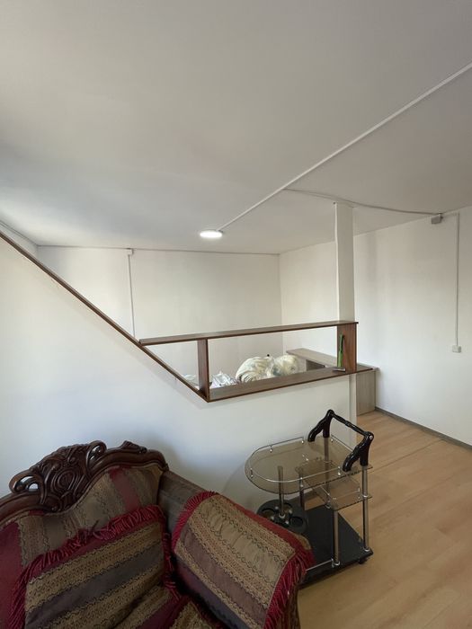 Продам комерческое здание с домом