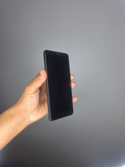 Redmi 5 32gb Imei:afitsalniy aybi:yuq