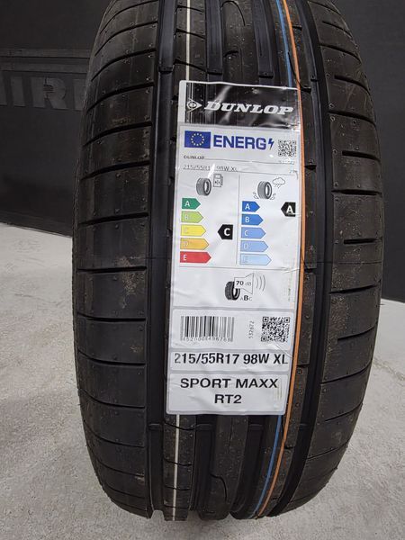 215/55/17 DUNLOP 4бр