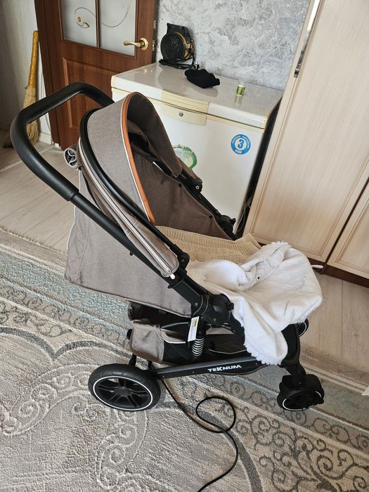 Продам коляску, почти новая