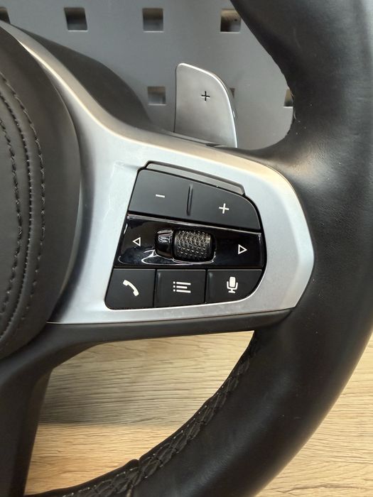 Оригинален Волан от BMW X6 G06 2021