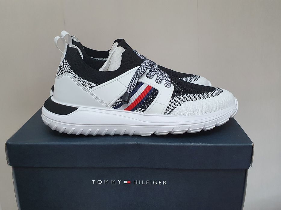 Кроссовки Tommy Hilfiger, новые