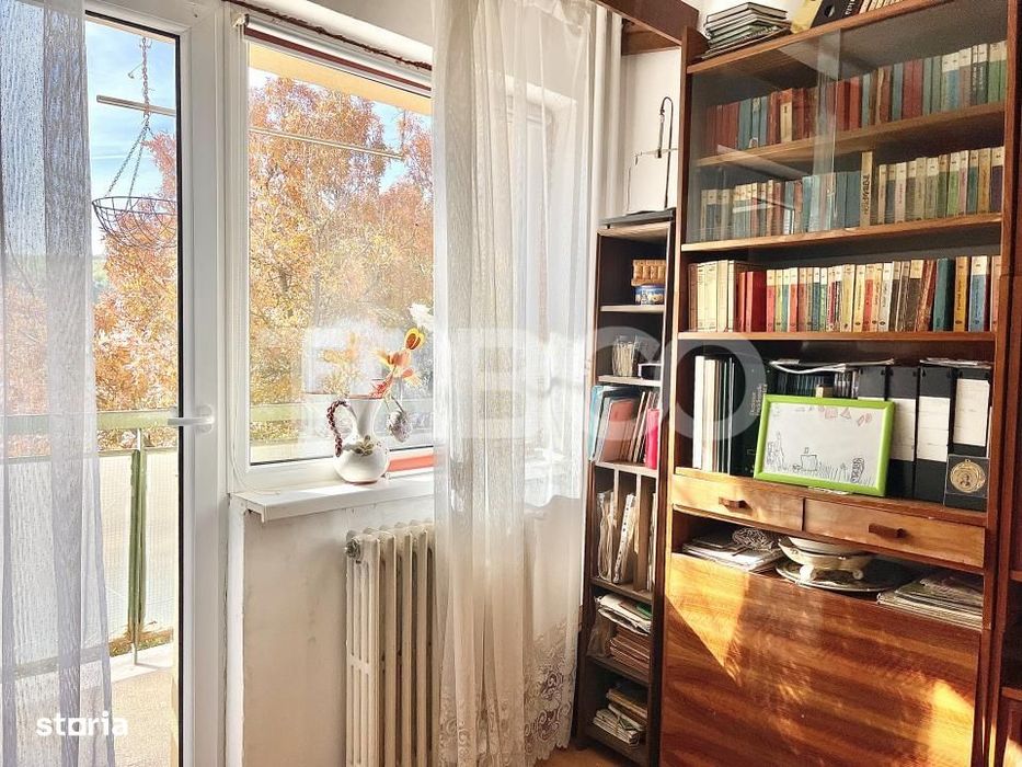 Apartament cu 3 camere de vanzare in Manastur izolat 2 balcoane boxa