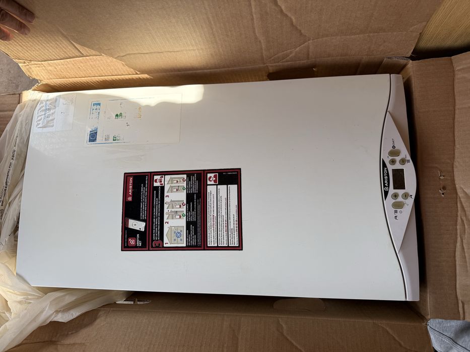 Vand centrala Ariston