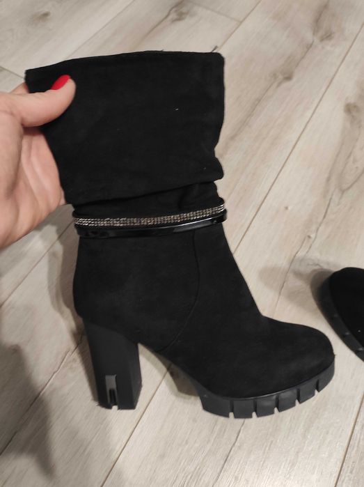 Дамски високи боти