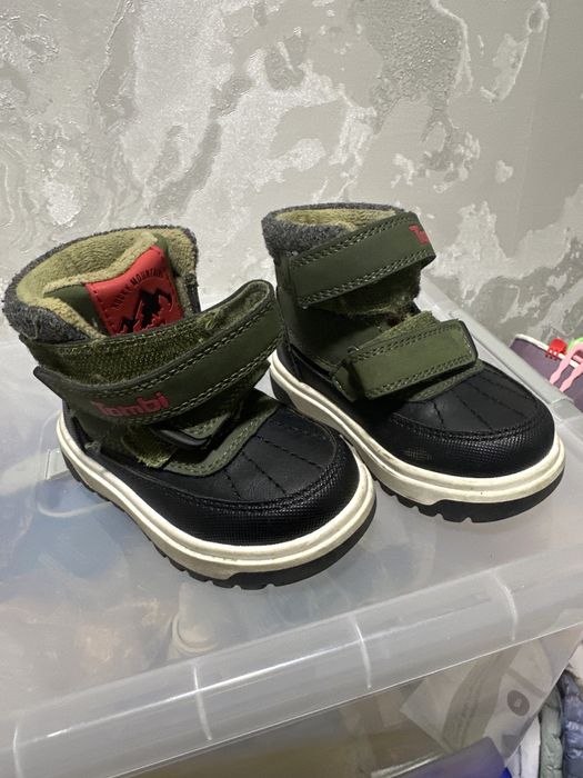 Ботинки на девочку