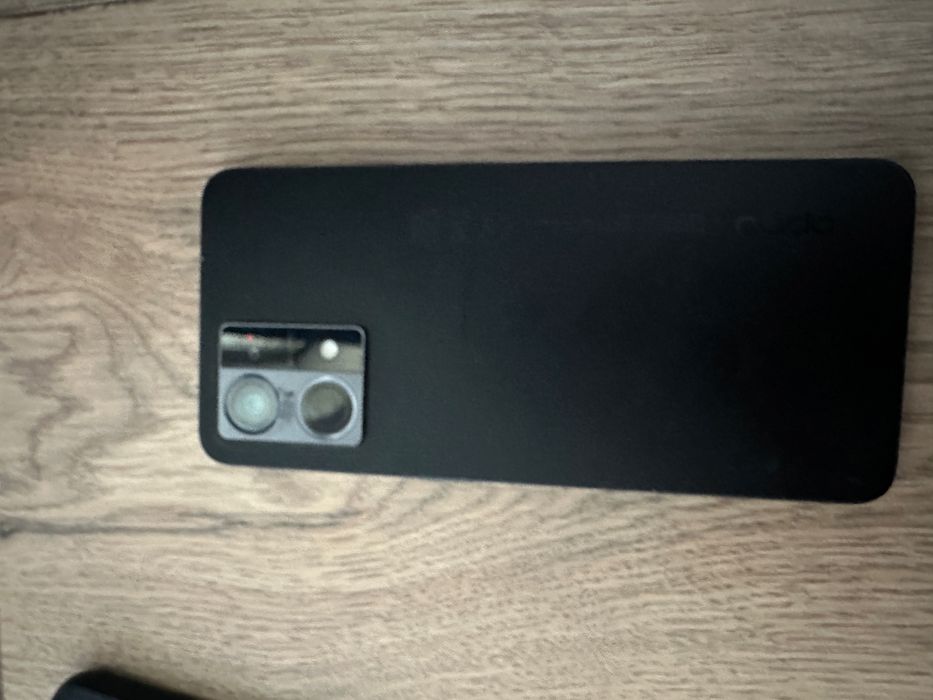 Смартфон Oppo Reno 7