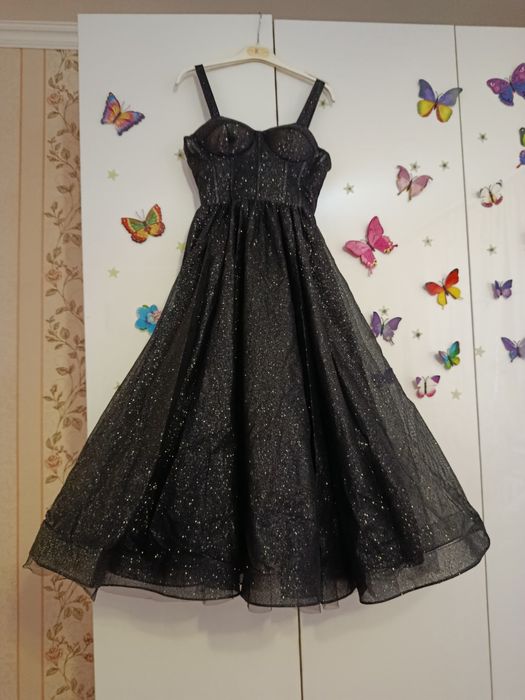 Платье женское вечернее.