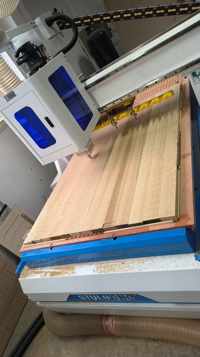 Producator panouri stejar lamela continua